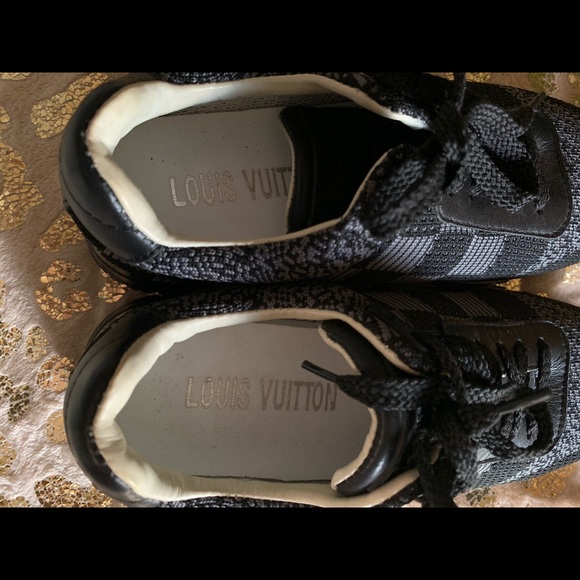 Louis Vuitton Sneakers - Picture 4 of 8
